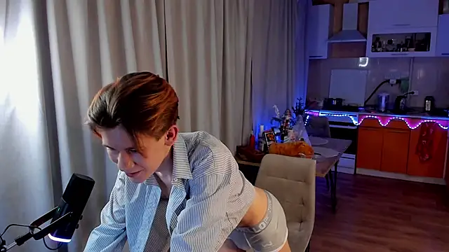 Snapshot of AndrewwCarter2 chatting on 14, 2, 2025 AndrewwCarter2 online show from 14, 2, 2025