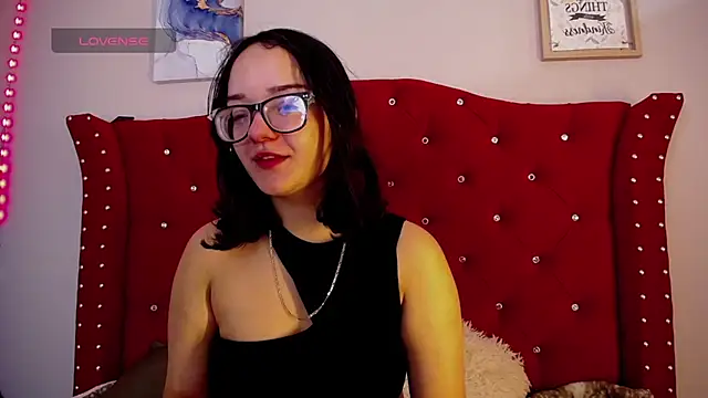 Snapshot of charlotte1-ls chatting on 14, 12, 2024 charlotte1-ls online show from 14, 12, 2024