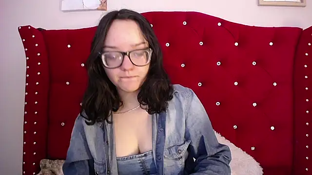 Snapshot of charlotte1-ls chatting on 7, 2, 2025 charlotte1-ls online show from 7, 2, 2025