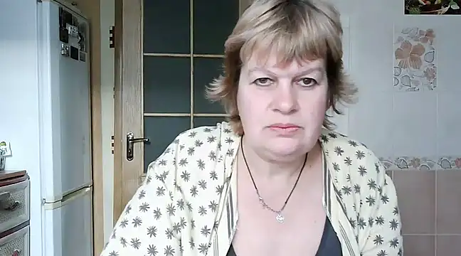 Snapshot of Ettie_Tonia chatting on 13, 2, 2025 Ettie Tonia online show from 13, 2, 2025