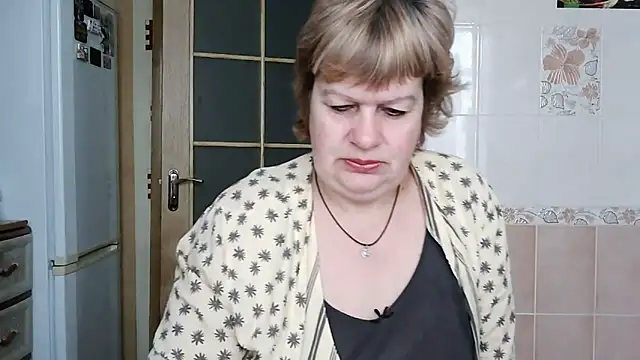 Snapshot of Ettie_Tonia chatting on 15, 2, 2025 Ettie Tonia online show from 15, 2, 2025