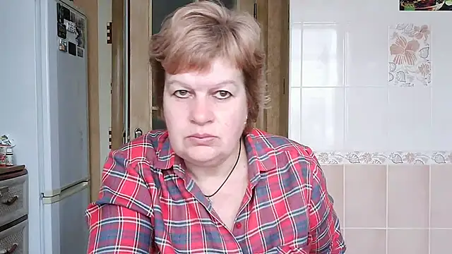 Snapshot of Ettie_Tonia chatting on 3, 3, 2025 Ettie Tonia online show from 3, 3, 2025