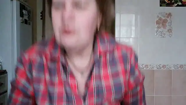 Snapshot of Ettie_Tonia chatting on 3, 3, 2025 Ettie Tonia online show from 3, 3, 2025