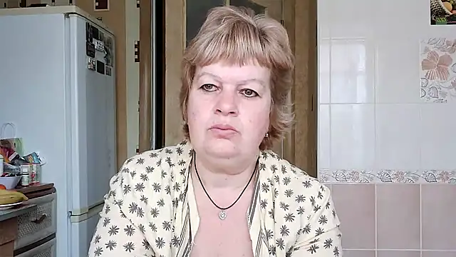 Snapshot of Ettie_Tonia chatting on 8, 3, 2025 Ettie Tonia online show from 8, 3, 2025