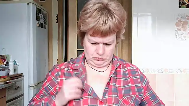 Snapshot of Ettie_Tonia chatting on 10, 3, 2025 Ettie Tonia online show from 10, 3, 2025