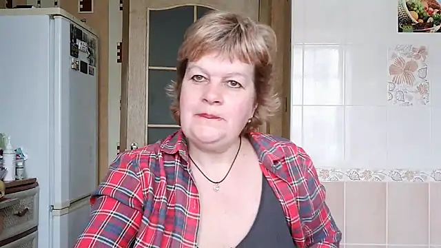 Snapshot of Ettie_Tonia chatting on 15, 3, 2025 Ettie Tonia online show from 15, 3, 2025