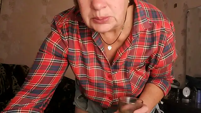 Snapshot of Ettie_Tonia chatting on 27, 10, 2025 Ettie Tonia online show from 27, 10, 2025