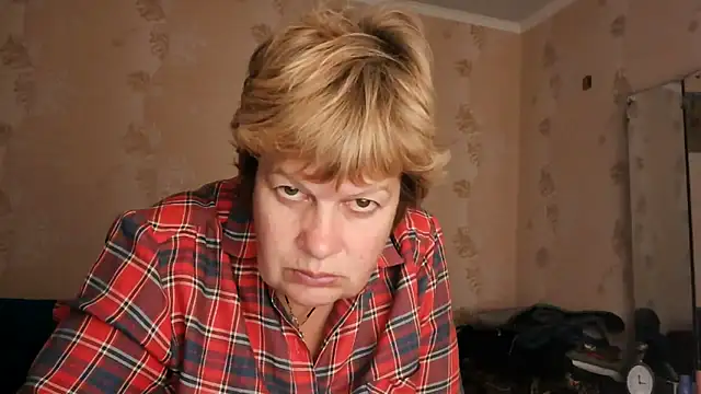 Snapshot of Ettie_Tonia chatting on 10, 11, 2025 Ettie Tonia online show from 10, 11, 2025