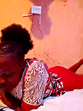 QUEEN-NAIMA online show from 5, 10, 2025