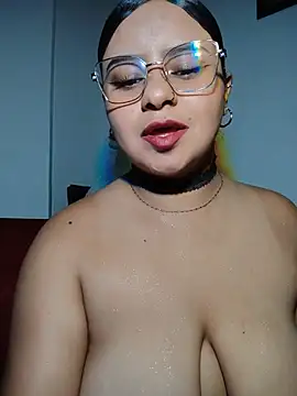 Snapshot of Princess_Lau chatting on 9, 7, 2026 Princess Lau online show from 9, 7, 2026