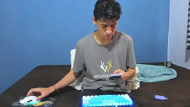 Snapshot of Kanterfun chatting on 4, 12, 2024 Kanterfun online show from 4, 12, 2024