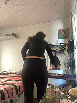 Snapshot of magalunabb chatting on 24, 9, 2025 magalunabb online show from 24, 9, 2025