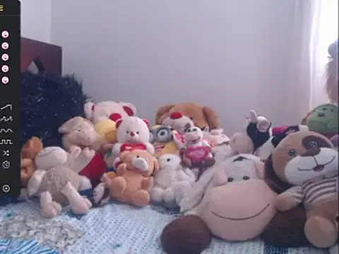 Snapshot of lorenitha_20 chatting on 2, 2, 2025 lorenitha 20 online show from 2, 2, 2025