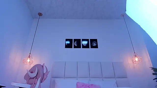 Snapshot of Brittany_cute18 chatting on 6, 1, 2025 Brittany cute18 online show from 6, 1, 2025