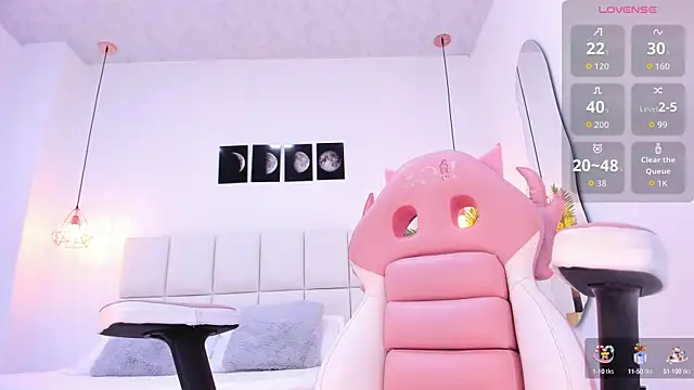 Snapshot of Brittany_cute18 chatting on 29, 9, 2025 Brittany cute18 online show from 29, 9, 2025