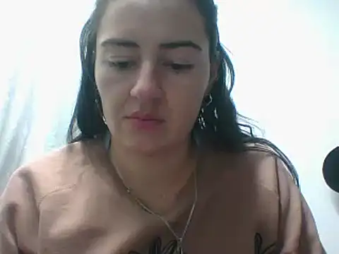  karlie kloss  online show from 18, 1, 2025