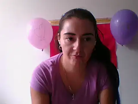  karlie kloss  online show from 14, 2, 2025