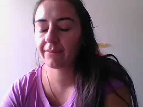  karlie kloss  online show from 17, 9, 2025