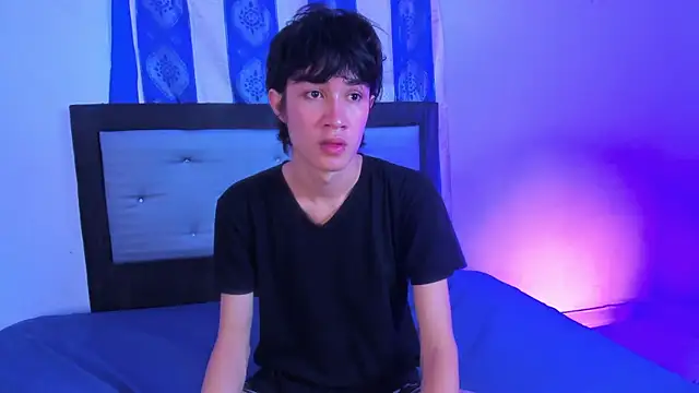 Snapshot of Johhan__Lee chatting on 17, 12, 2024 Johhan Lee online show from 17, 12, 2024