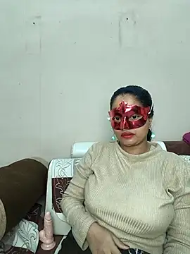 bigtitsqueen online show from 6, 2, 2026