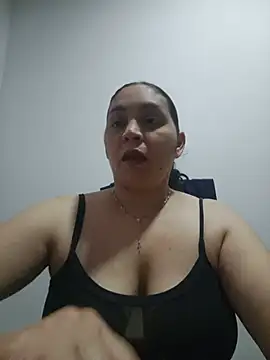 Snapshot of MirandaSoto chatting on 16, 5, 2026 MirandaSoto online show from 16, 5, 2026