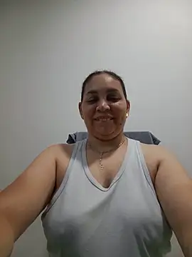 Snapshot of MirandaSoto chatting on 1, 6, 2026 MirandaSoto online show from 1, 6, 2026