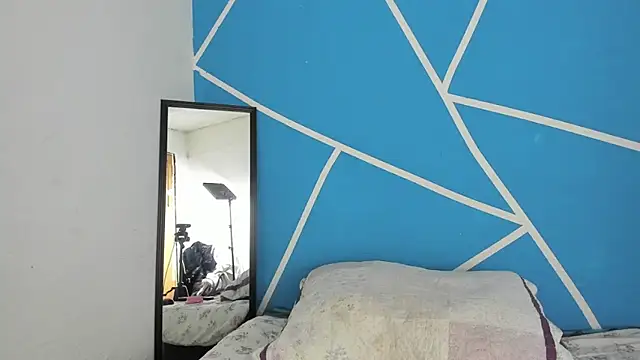 britny clouds online show from 25, 1, 2025