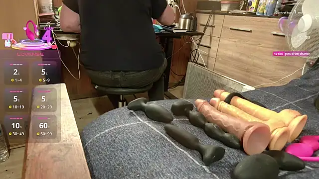 misteryman1956 online show from 7, 10, 2025