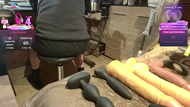 Snapshot of misteryman1956 chatting on 7, 7, 2026 misteryman1956 online show from 7, 7, 2026