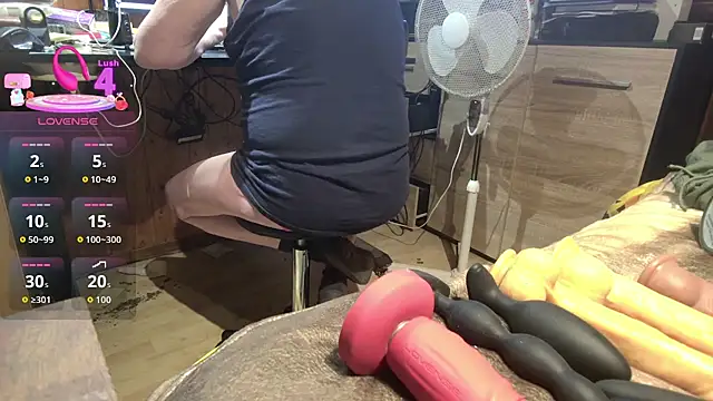 Snapshot of misteryman1956 chatting on 23, 7, 2026 misteryman1956 online show from 23, 7, 2026