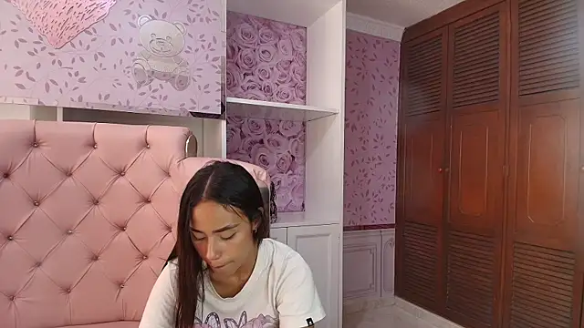 sheyla sweet18 online show from 6, 2, 2025