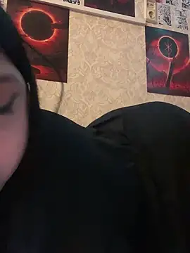 Snapshot of Pepe-pupu chatting on 28, 1, 2025 Pepe-pupu online show from 28, 1, 2025