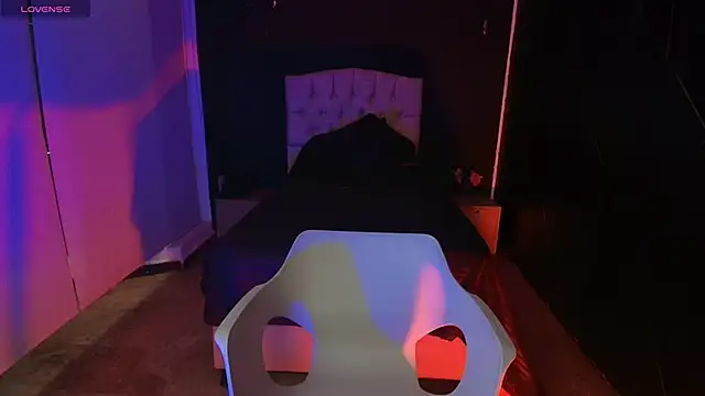 Snapshot of NatashaMason_ chatting on 8, 3, 2025 NatashaMason online show from 8, 3, 2025