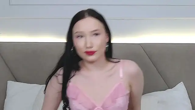 LeilaLow online show from 21, 1, 2025