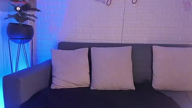 Snapshot of karina_gomez_18 chatting on 24, 1, 2025 karina gomez 18 online show from 24, 1, 2025