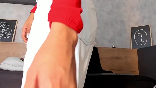 karina gomez 18 online show from 5, 4, 2026