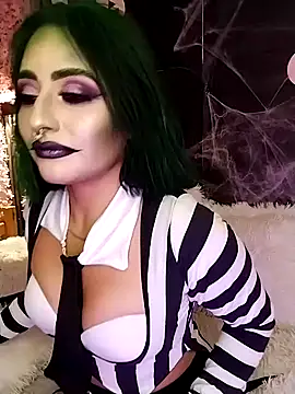 Nanda Vixen online show from 4, 10, 2025