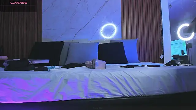 Snapshot of amber__blair chatting on 16, 12, 2024 amber blair online show from 16, 12, 2024