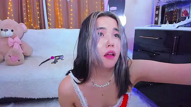 Snapshot of Dollyaa chatting on 29, 12, 2024 Dollyaa online show from 29, 12, 2024