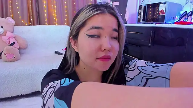 Snapshot of Dollyaa chatting on 25, 1, 2025 Dollyaa online show from 25, 1, 2025