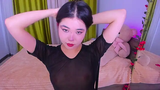 Snapshot of Dollyaa chatting on 10, 10, 2025 Dollyaa online show from 10, 10, 2025