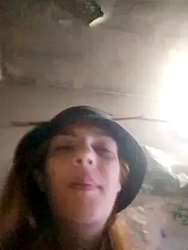 spacegirlll online show from 22, 12, 2024