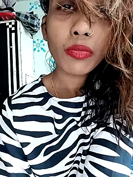 zoya khan25 online show from 1, 3, 2025