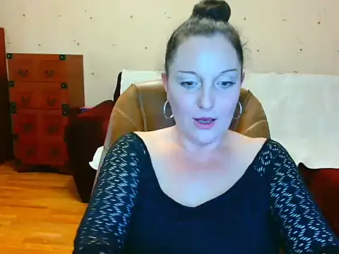 Snapshot of Alice3694 chatting on 1, 2, 2025 Alice3694 online show from 1, 2, 2025