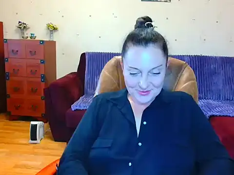 Snapshot of Alice3694 chatting on 2, 11, 2025 Alice3694 online show from 2, 11, 2025