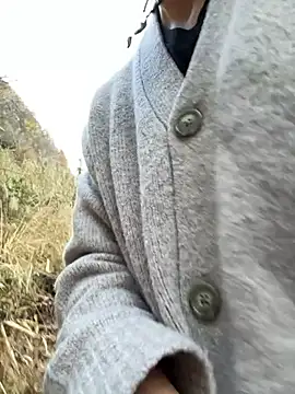 Snapshot of Hideen-real-face chatting on 21, 11, 2025 Hideen-real-face online show from 21, 11, 2025