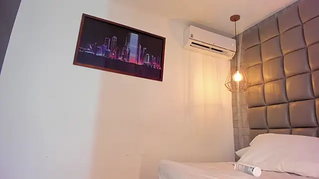 mile uribe online show from 10, 9, 2025