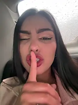 Maddy Rouse  online show from 5, 1, 2026