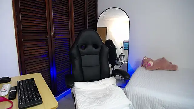 karoll marquez online show from 17, 1, 2025