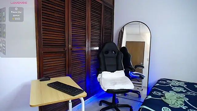 karoll marquez online show from 5, 2, 2025